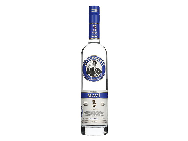 Fles Beylerbeyi Mavi Raki Triple Distillate met traditionele Turkse anijsdrank