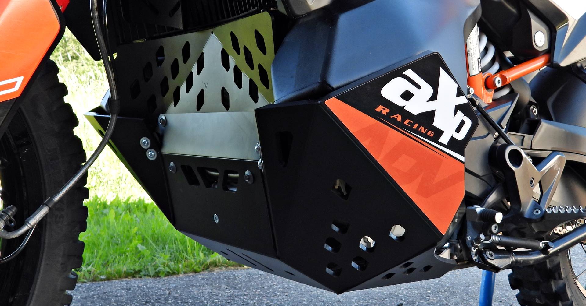 Läs mer om artikeln AXP skid plate till KTM 790 Adventure