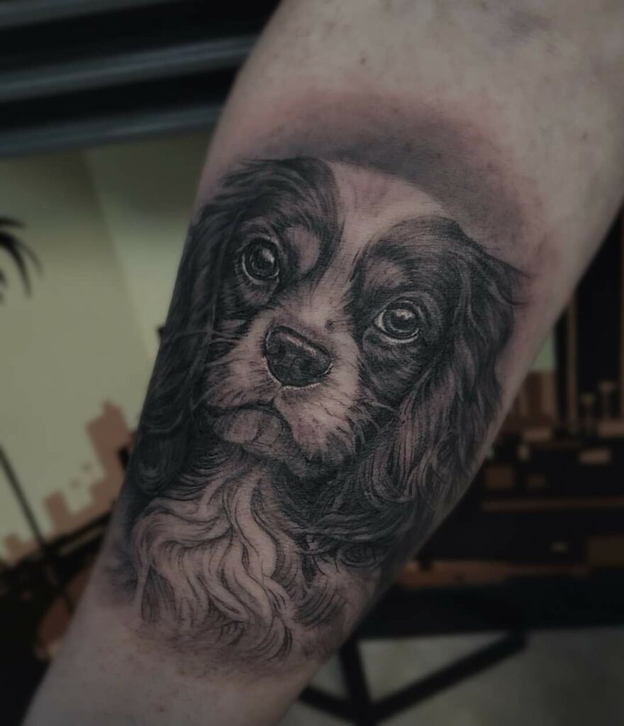 Realistisch tatoeage Portret tattoo  van hond