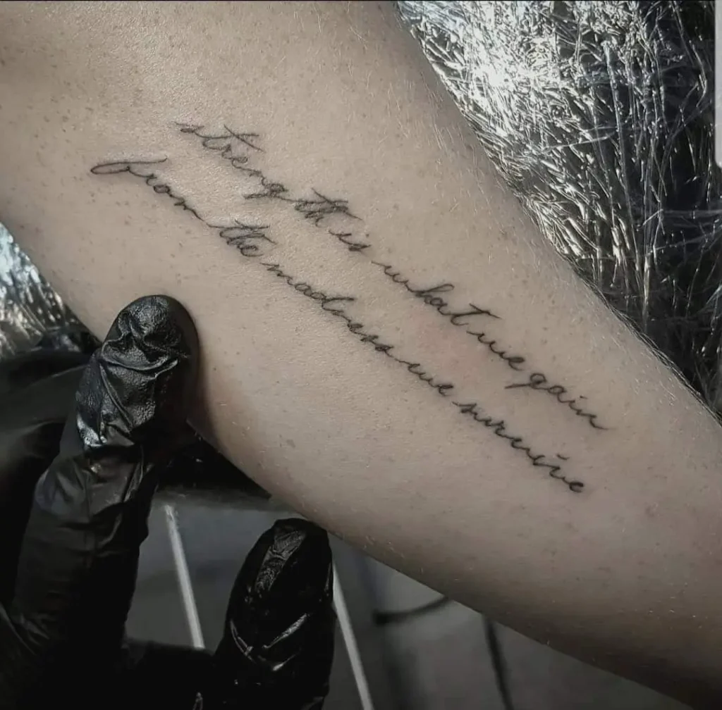 fine line script tatoeage