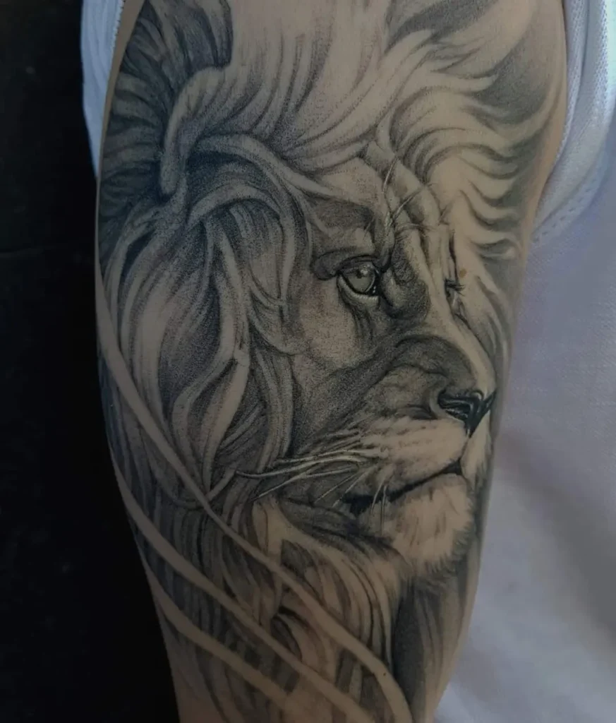 single needle leeuw tattoo