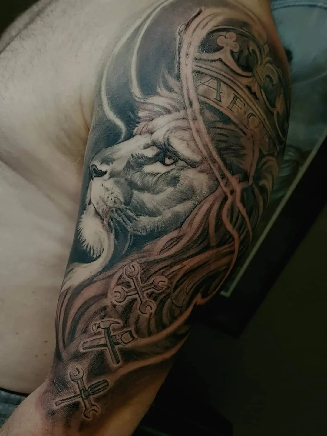 leeuw tattoo