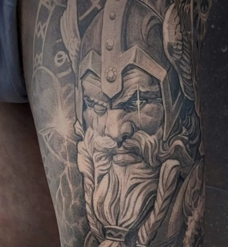 vikingen mythologie tattoos odin
