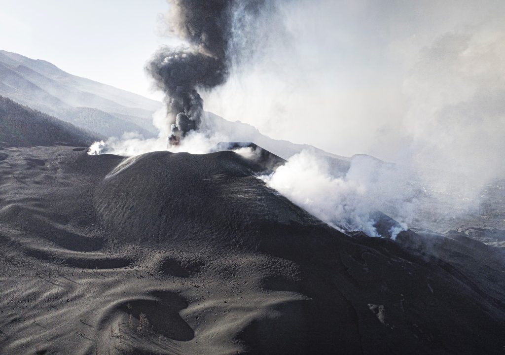 Lava Bombs on Hollowhood