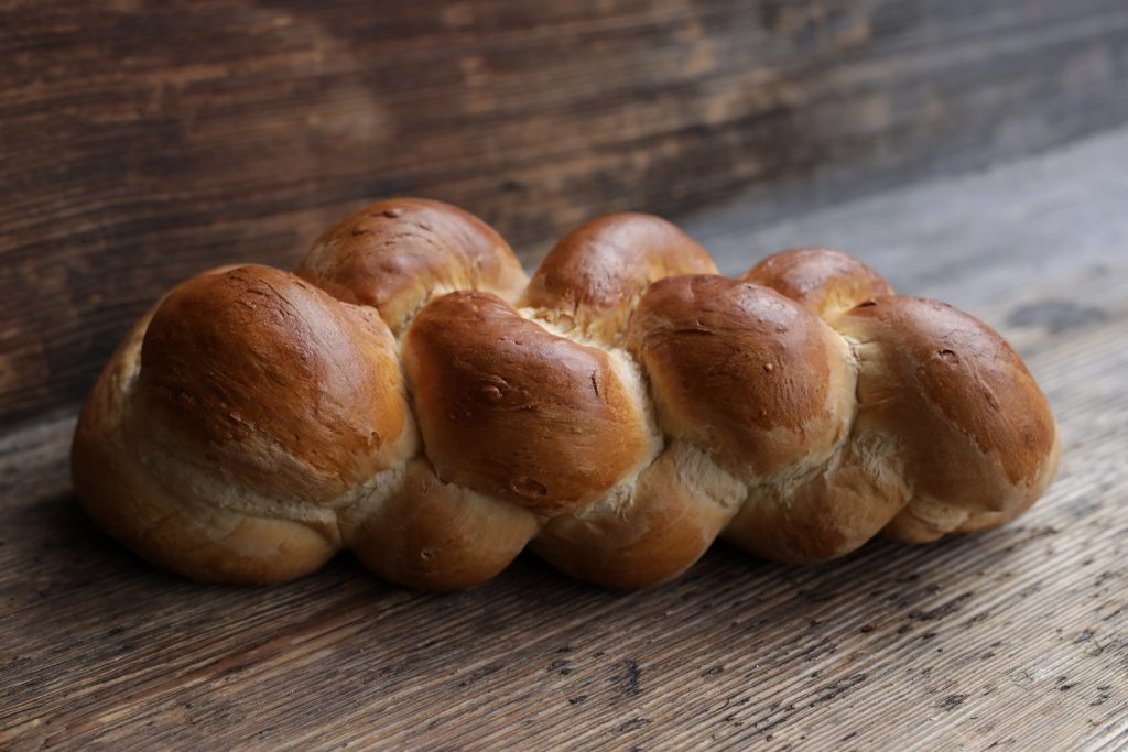 Frischer Zopf aus dem Holzofen der Holzofenbäckerei Jeuss