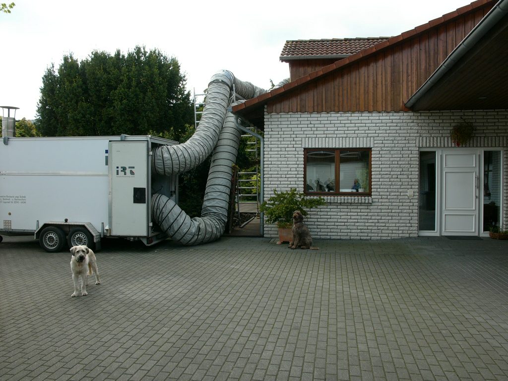 Holzschädlingsbekämpfung an Dachstühlen