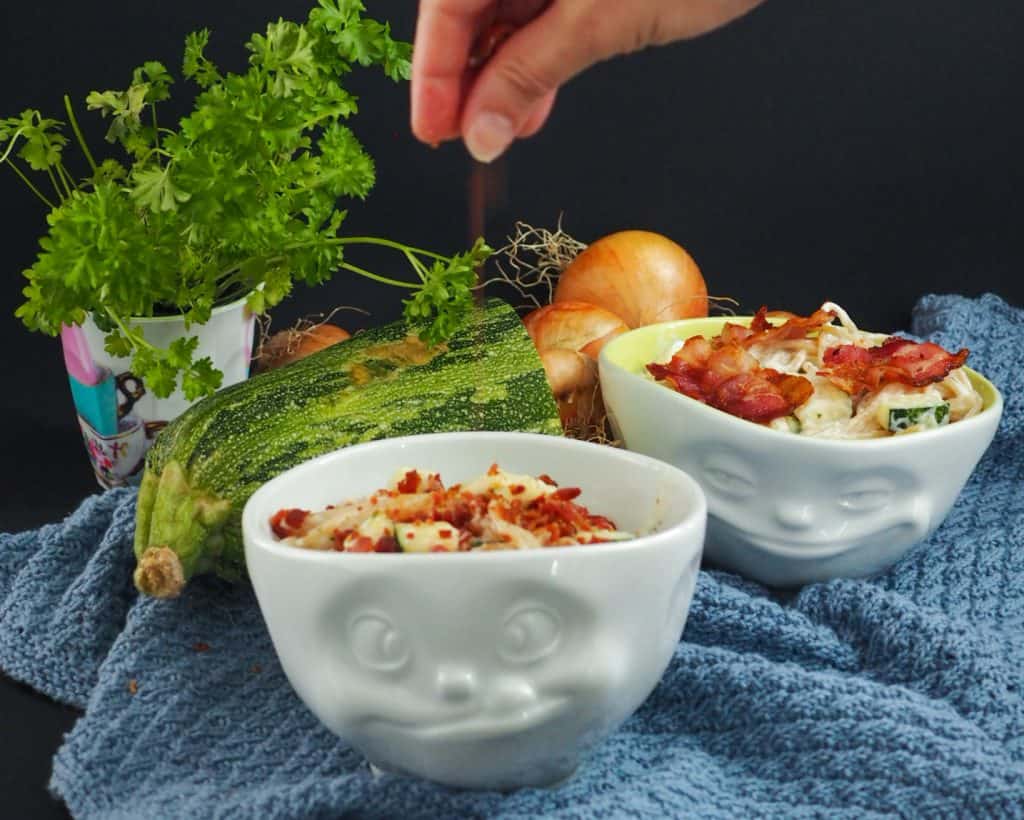 Cremet pastaret med squash og bacon opskrift