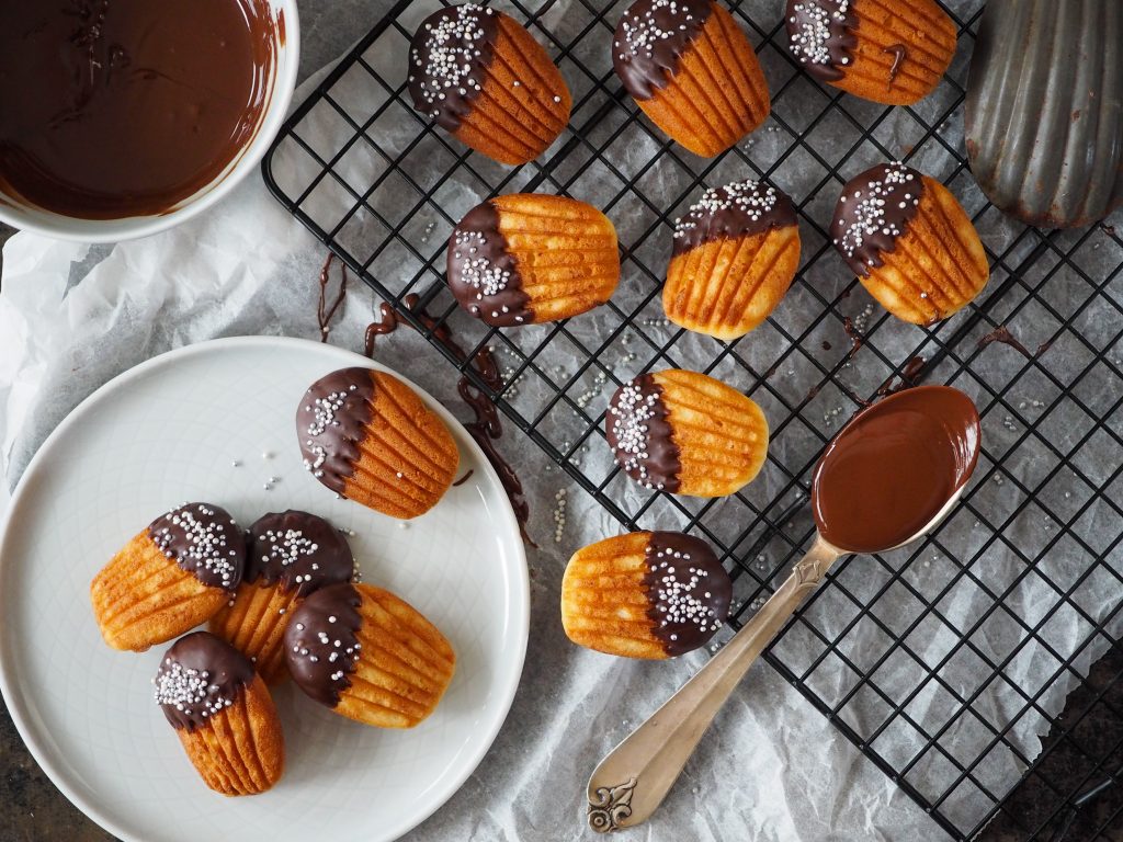 Madeleines madeleinekager med marcipan