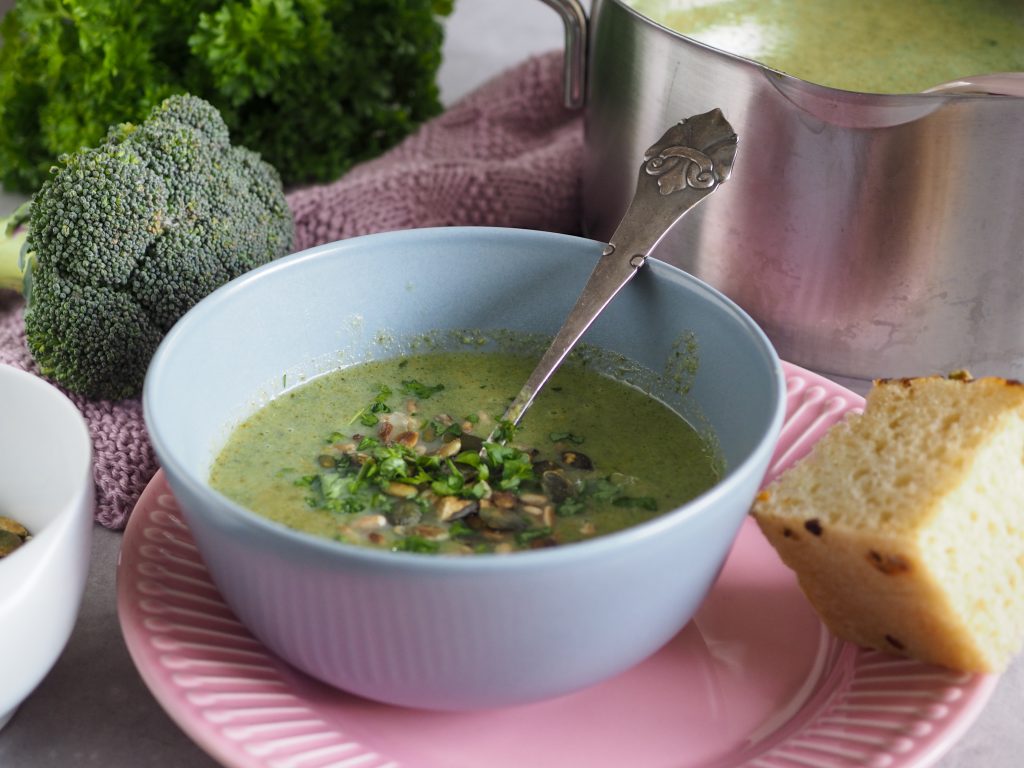 Broccolisuppe med kokosmælk opskrift