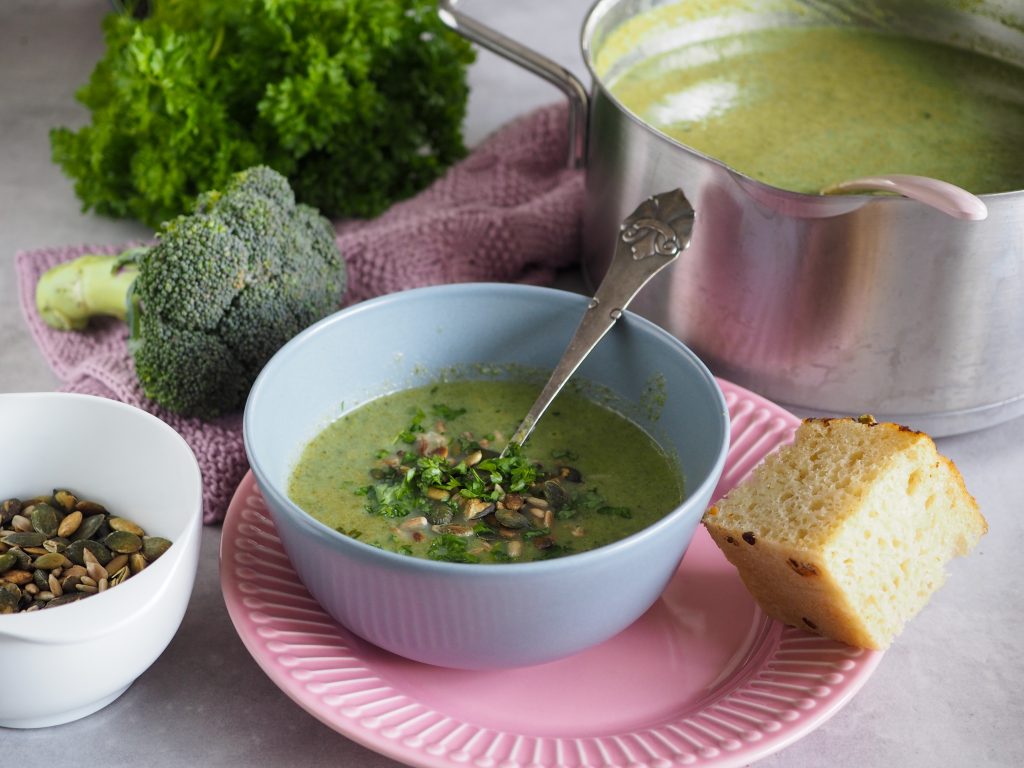 Broccolisuppe med kokosmælk opskrift