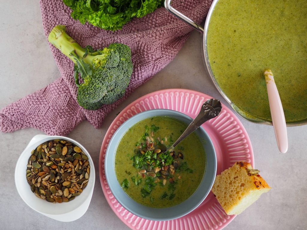 Broccolisuppe med kokosmælk opskrift