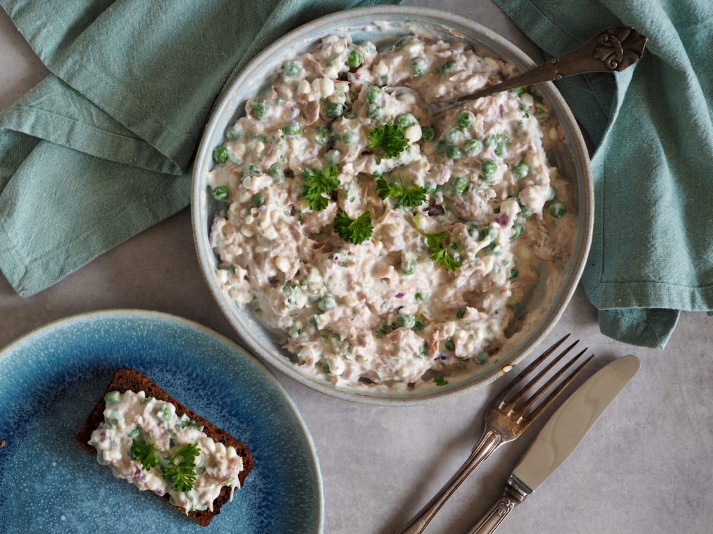 Tunsalat opskrift med hytteost