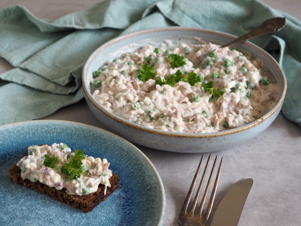 Tunsalat opskrift med hytteost