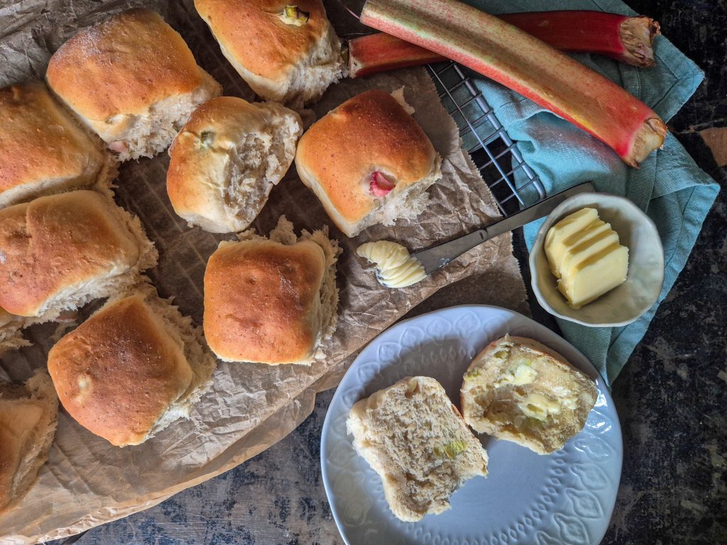 Rabarberbrud med marcipan