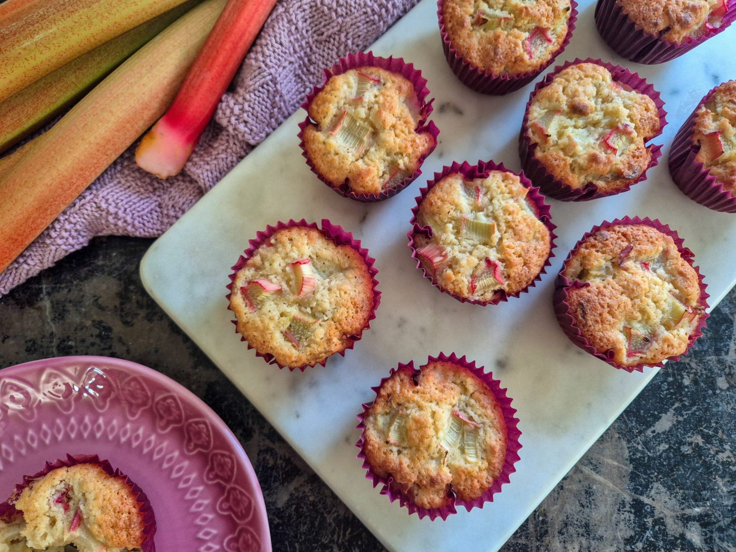 Rabarbermuffins med marcipan