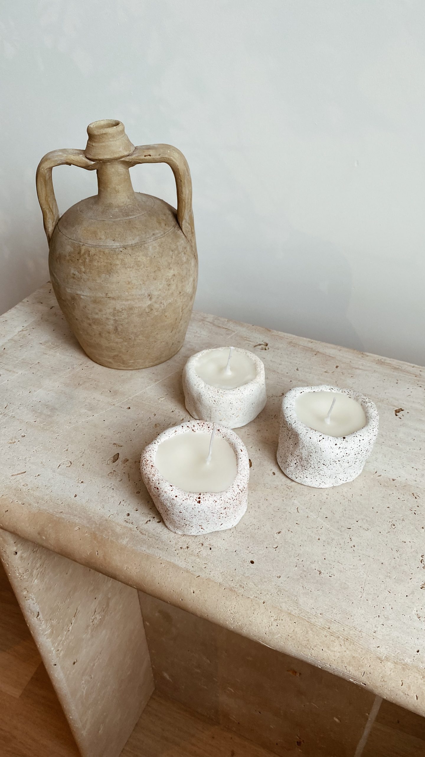 Comment utiliser la cire sur une poterie? [ Décor sur argile