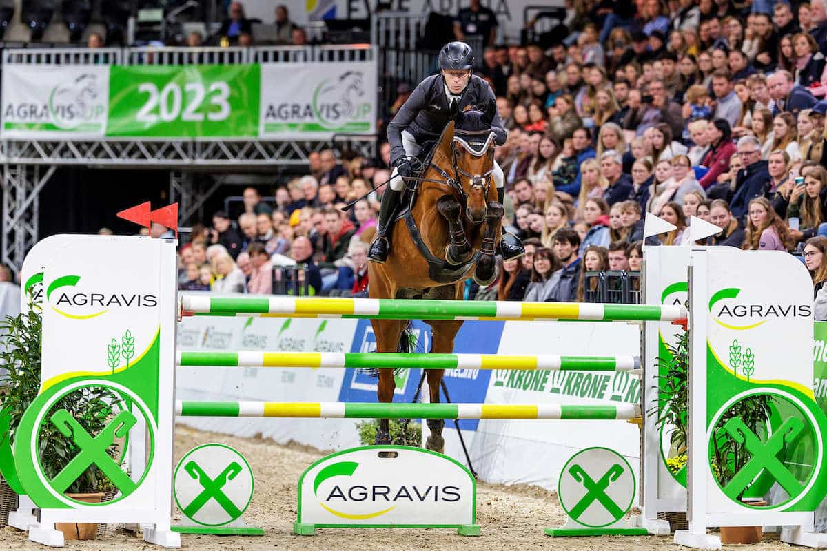 Wie im Vorjahr heißt der Sieger im Großen Preis von Oldenburg Tim Rieskamp-Goedeking Foto: Stefan Lafrentz