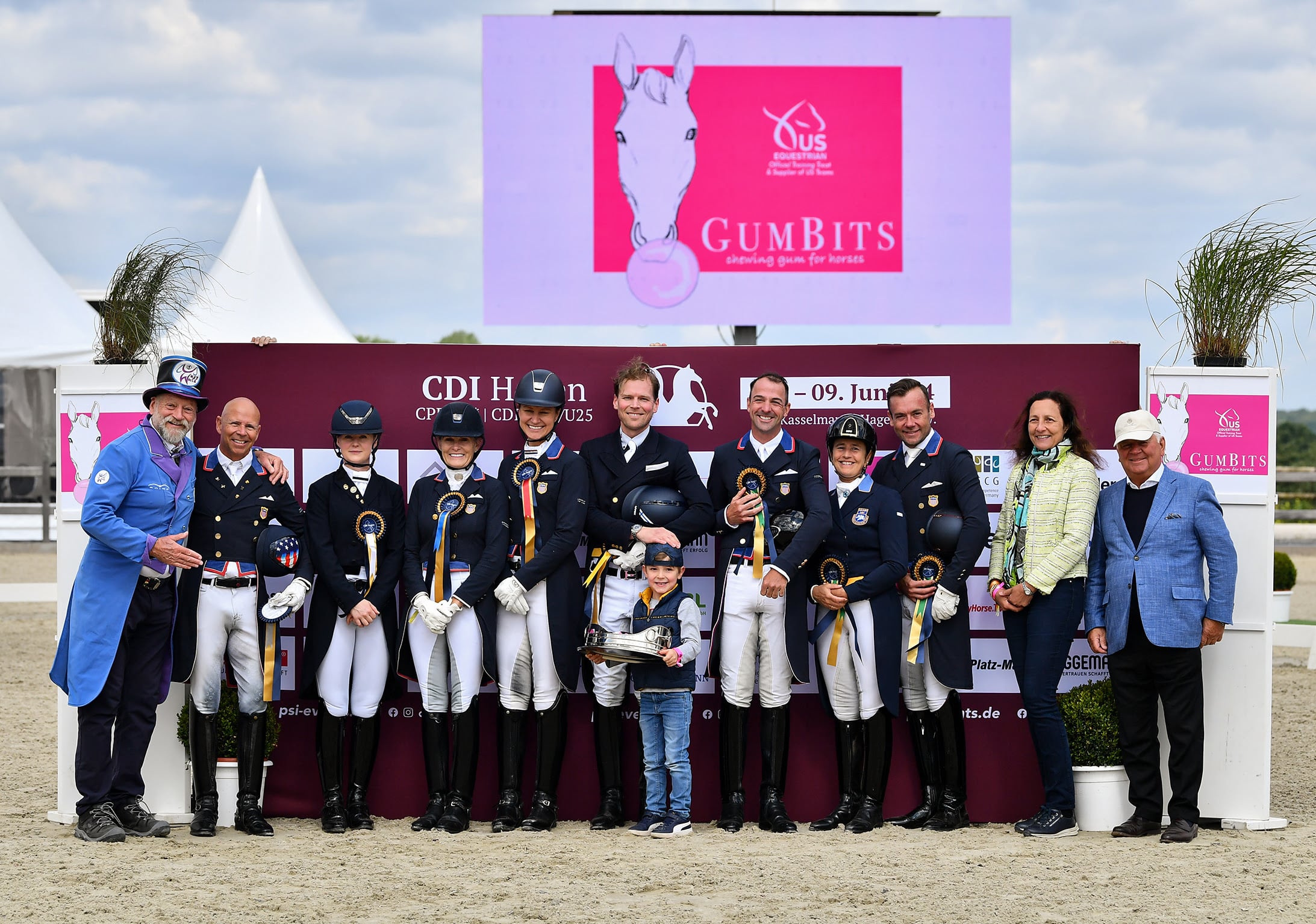 Die besten 8 Reiter im GumBits Preis CDI3* Grand Prix Special mit Chefrichterin Alice Schwab, Pedro Cebulka und Ulli Kasselmann © Foto Dirk Rüchel