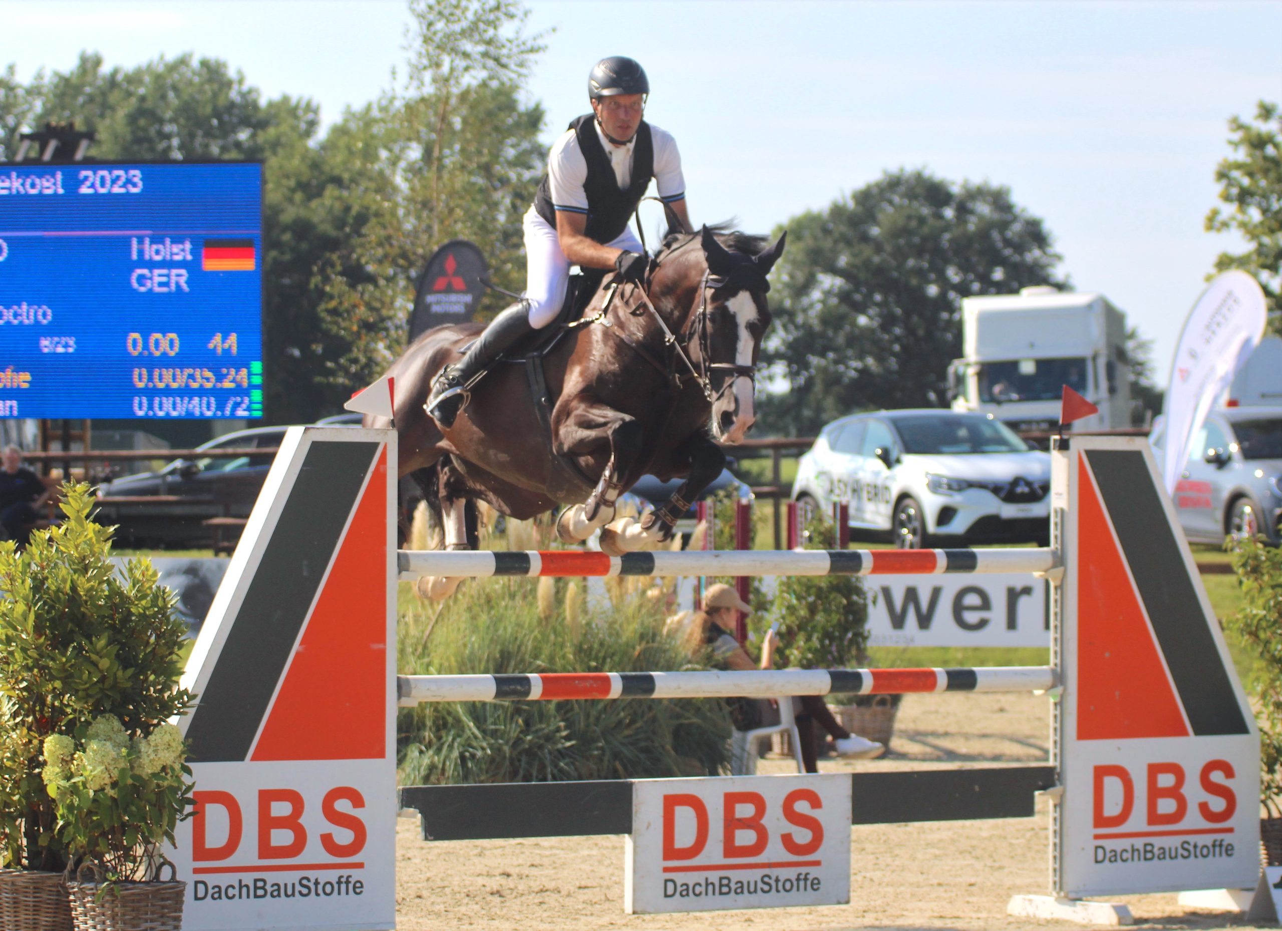 Jan Meves und Dynastie 2023 in Havekost - für Profis ist das Springfestival ein attraktiver Standort. (Foto: A. Reichmuth)