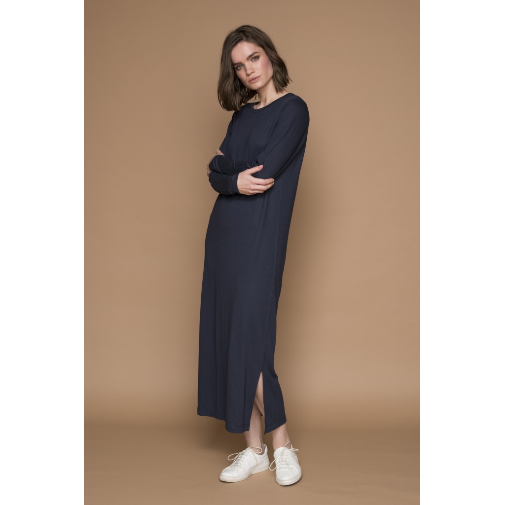 Basic Apparel | MARY long dress | blå - hoshii