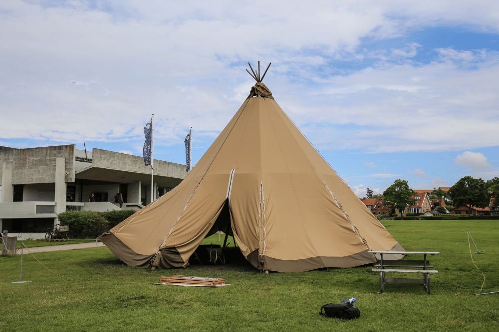 stratus-tipi-ved-Vikingeskibsmuseet-i-Roskilde