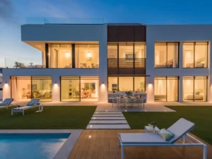 House of Marbella A beach front oasis on the prestigious New Golden Mile 39 300x225