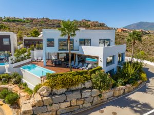 House of Marbella A luxurious 6 bedroom villa 5 300x225