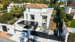 Nestled in the heart of Marbellas prestigious Golf Valley House of Marbella 26 300x169
