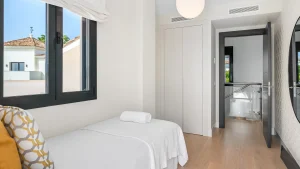 Elegant Living in Marbellas Golf Valley House of Marbella 17 300x169