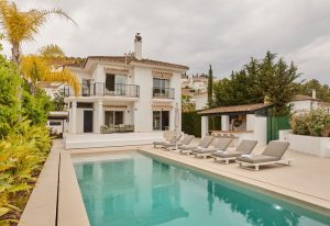 Villa Toro House of Marbella 35 1 300x206