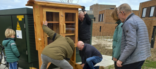 foto buiten boekenkast