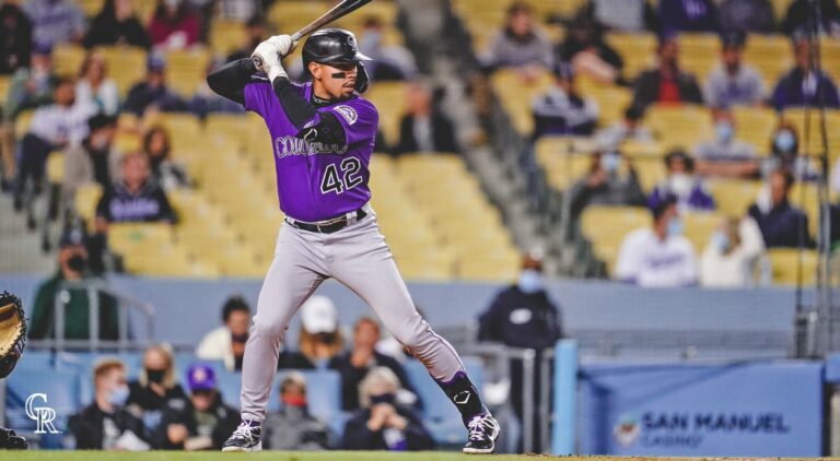 Alan Trejo da de hit en triunfo de Rockies