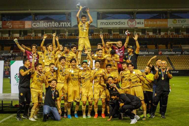 Dorados es campeón en Tercera División