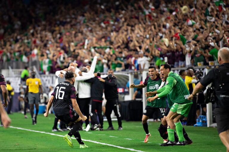 El Tri supera a Canadá y avanza a la final de la Copa Oro