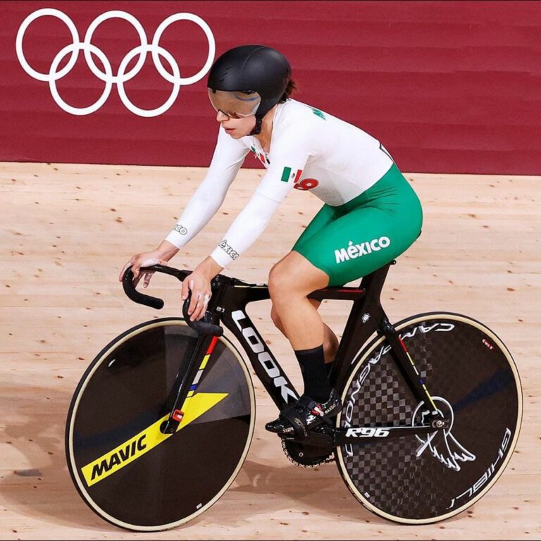 Luz Daniela Gaxiola avanza a Cuartos de Final en keirin