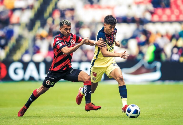 América se afianza en el liderato de la Liga MX