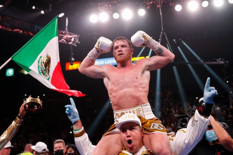 “Canelo” Álvarez hace historia en el boxeo