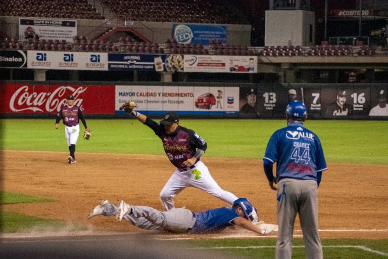 Charros visita a Tomateros en una serie muy culichi