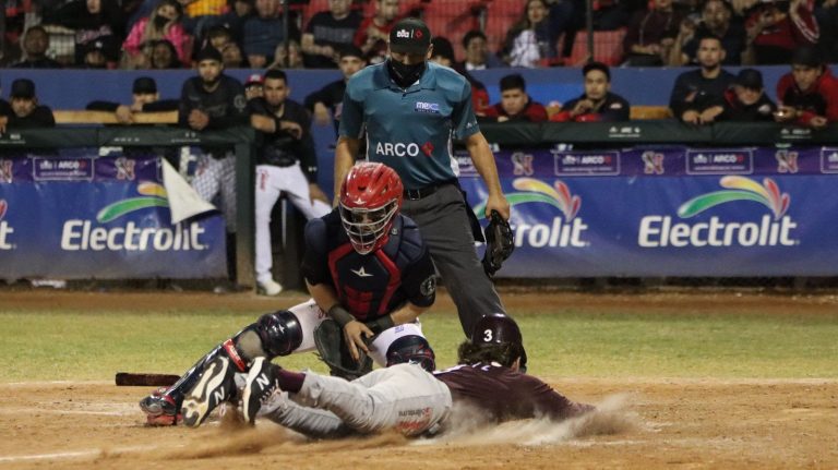 Los guindas ganan duelo para la historia