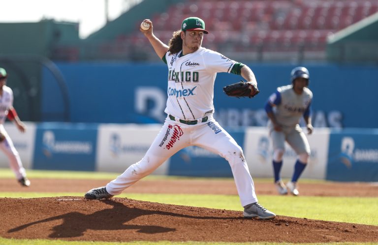 México consigue su primera victoria en Santo Domingo