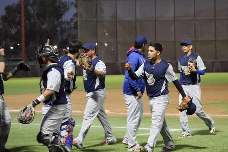 Las Águilas UAS de béisbol inician el año entrenando