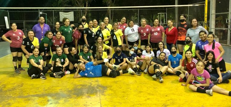 Celebran torneo relámpago de voly en honor a “Eva” Sánchez