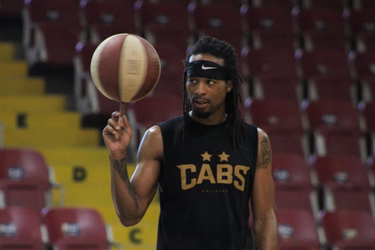 Anthony Moody vuelve a Caballeros