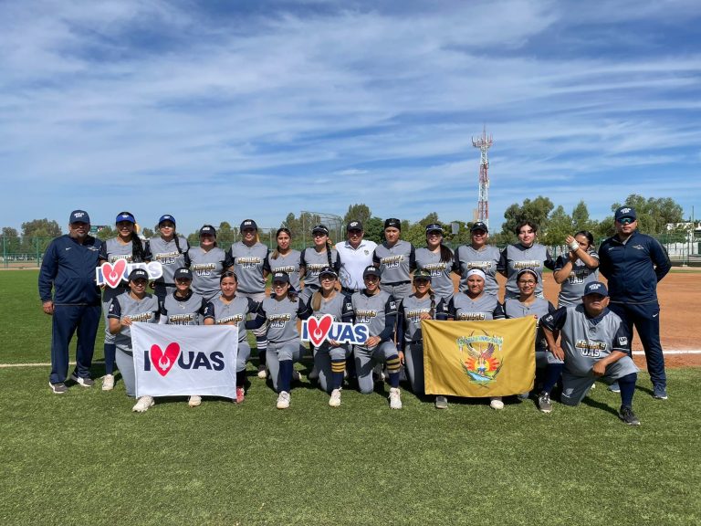 Águilas UAS, primer lugar de grupo en el softbol