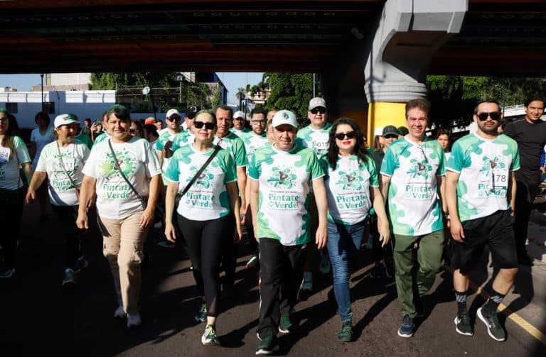 10 mil participantes se pintan de verde en la Carrera de Convivencia de COBAES