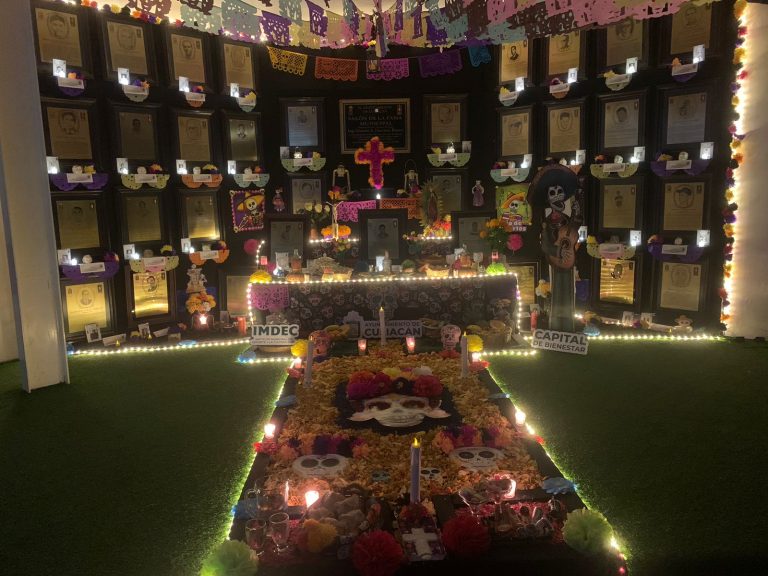 IMDEC presenta Altar de Muertos de los Inmortales del Salón de la Fama de Culiacán