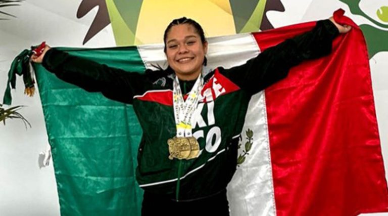 Con tres oros, Mariana García se proclama campeona en Mundial de Levantamiento de Pesas 2023