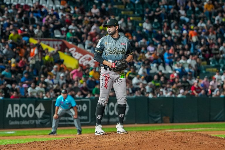 Luce el relevo de Tomateros en el primero de la serie