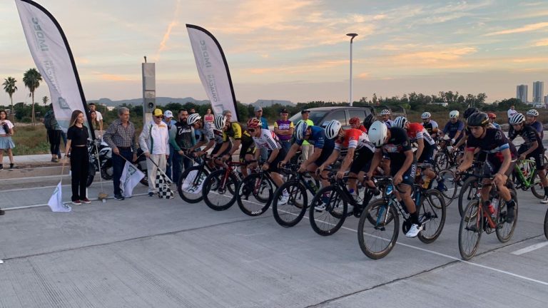 Borja y Navarro ganan etapa de circuito de la Clásica Ciclista Don Héctor Avendaño