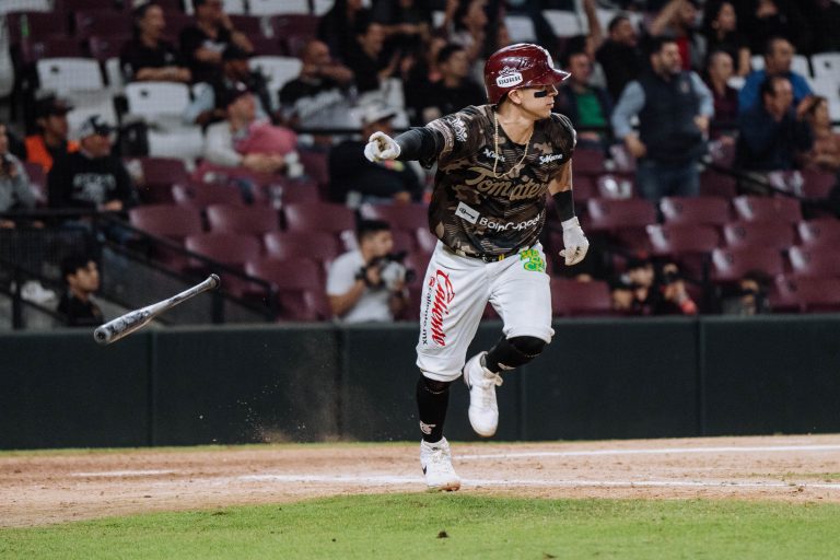 Tomateros deja en el terreno a Venados en el primero del Clásico Sinaloense